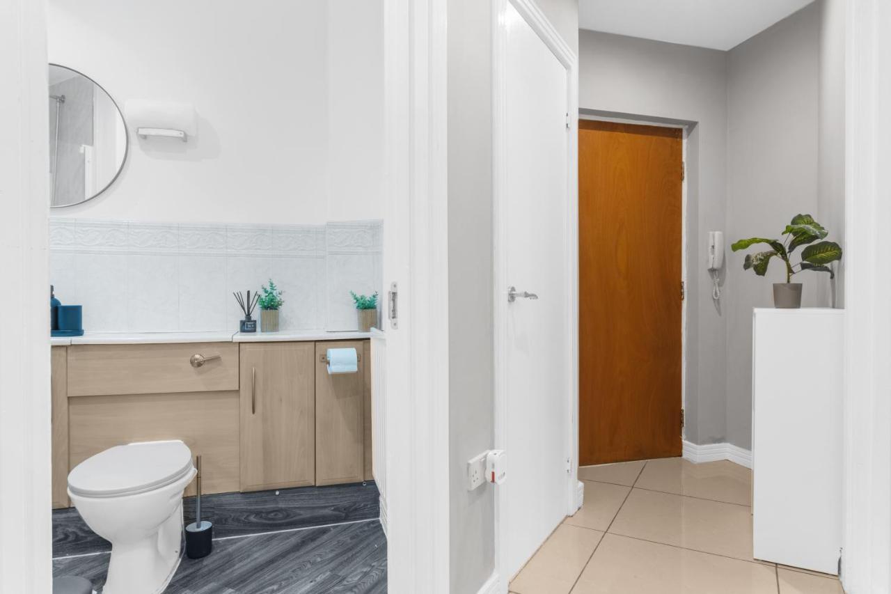 Birmingham, Modern 2 Bedroom, Free Parking Spaces, Free Wi-Fi And Netflix Eksteriør bilde