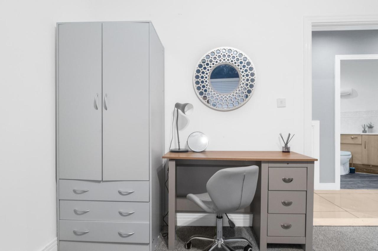 Birmingham, Modern 2 Bedroom, Free Parking Spaces, Free Wi-Fi And Netflix Eksteriør bilde